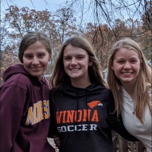 Meet your Posher, Chloe